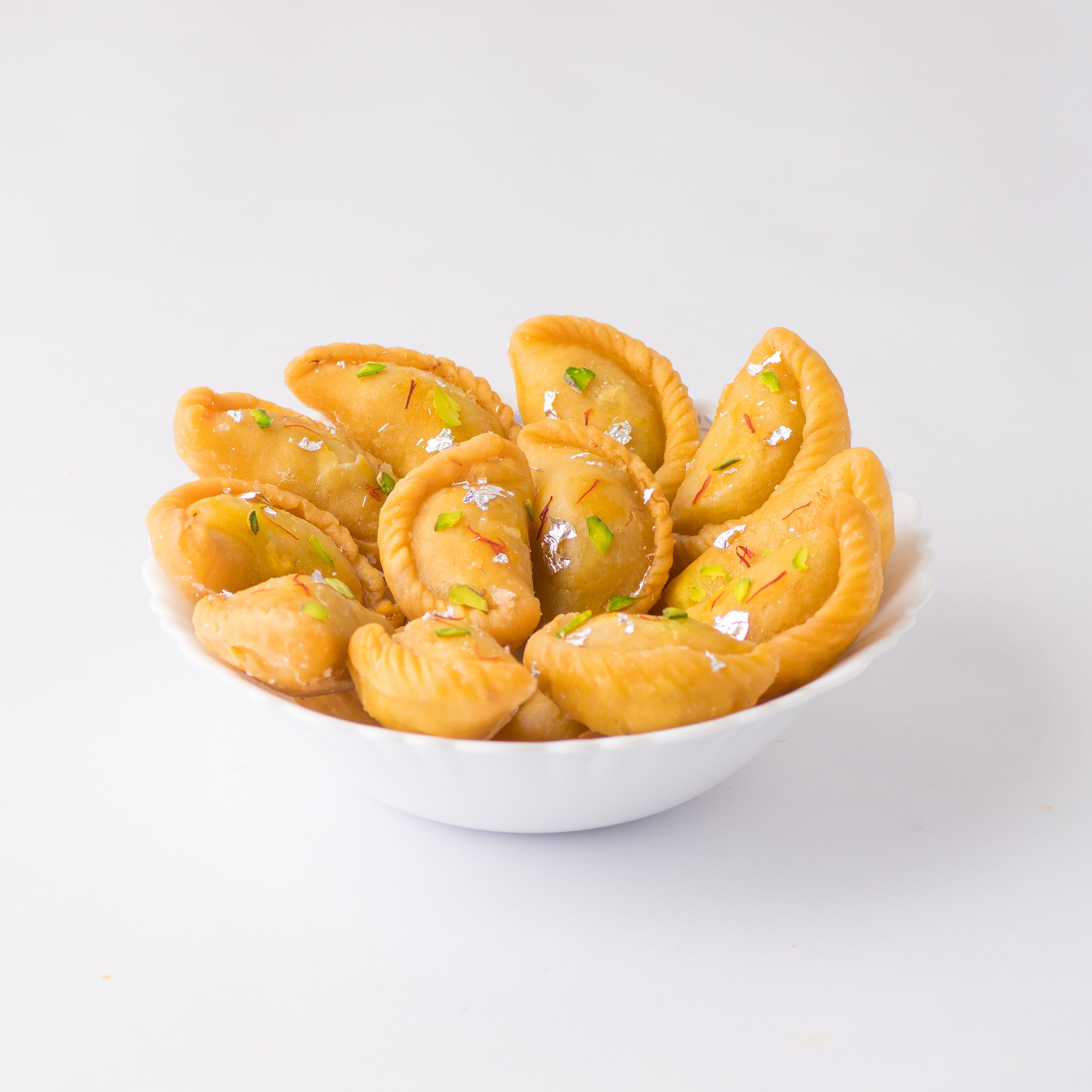 Gujia Kesar Phiki