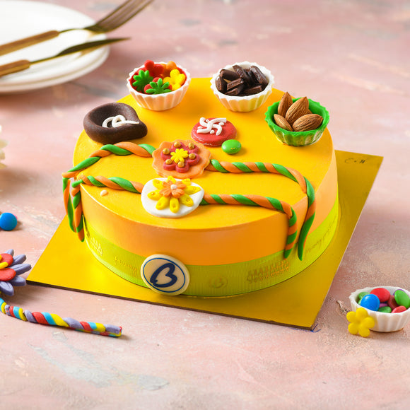 <p><strong>Designer Cakes</strong></p>