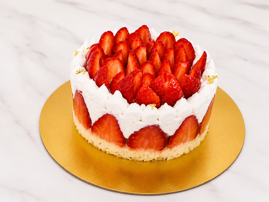 Fresh Strawberry Cream Cake