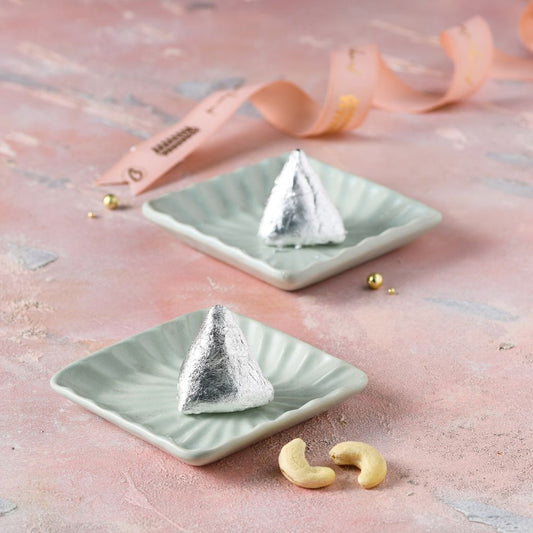Kaju Samosa