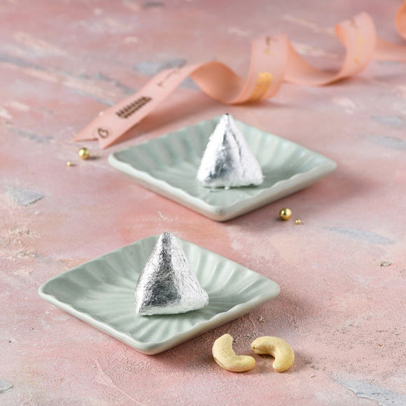 Kaju Samosa