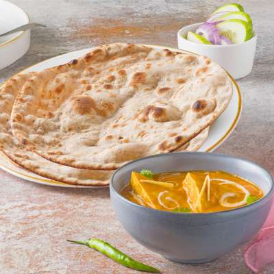 Shahi Paneer with Roti And Salad
